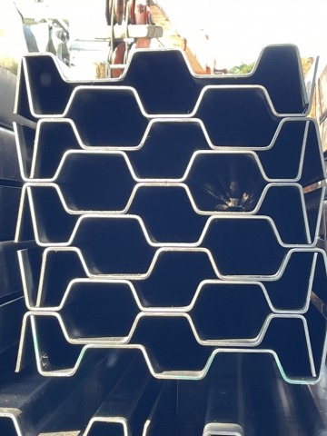 แบบหล่อแผ่นพื้นสามขา